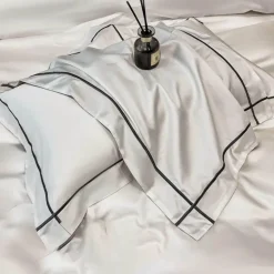 Mauvefarbenes Bettlakenset aus ägyptischer Baumwolle – Luxuriöse Bettwäsche