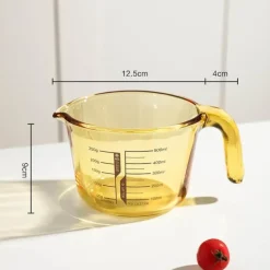 Messbecher aus Glas - Messwerkzeug zum Backen