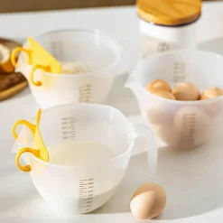 Messbecher mit Sieb – 2-in-1 Küchenwerkzeug