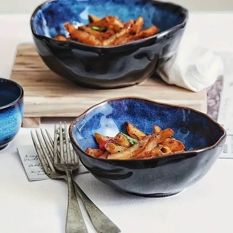 Midnight Ceramic Deep Bowl - Elegantes Geschirr zum Servieren