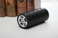 Mini-Autoreifen-Thermoskanne – Kreativer Reisebecher für Autos