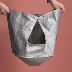 Minimalistische Anti-Geruchs-Katzentoilette – Geruchsreduzierende Toilettenlösung