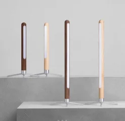 Minimalistische Schreibtischlampe aus Holz – Nordic Sky Design