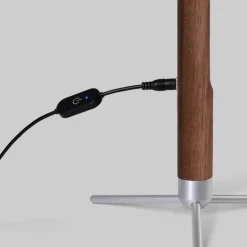 Minimalistische Schreibtischlampe aus Holz – Nordic Sky Design