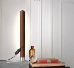 Minimalistische Schreibtischlampe aus Holz – Nordic Sky Design