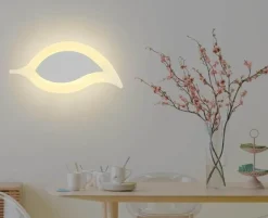 Modern Leaf Wall Lamp - Chic Home Lighting Decor