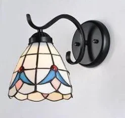 Modern Mediterranean Wall Lamp - Stylish Accent Lighting