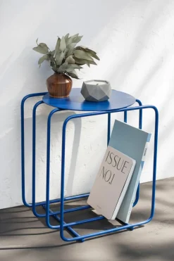 Modern Minimalist Metal Coffee Table – Small Luxury Center Table