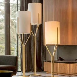 Moderne Cartwheel Stehlampe – Stilvolle Wohnraumbeleuchtung