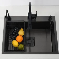 Moderne Küchenspüle aus Edelstahl – langlebiges und stilvolles Design