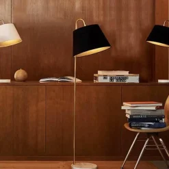 Moderne LED-Stehleuchte - Comet Lighting Fixture