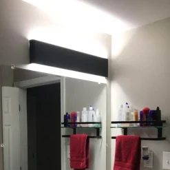 Moderne minimalistische LED-Wandleuchte - Acryl-Leuchte