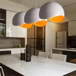 Moderne nordische Pendelleuchte - Eierschalenleuchte aus Aluminium