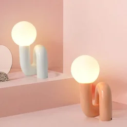 Moderne Schreibtischlampe – Kreative Beleuchtungslösung für Zuhause