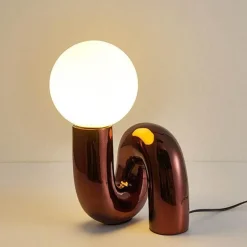 Moderne Schreibtischlampe – Kreative Beleuchtungslösung für Zuhause