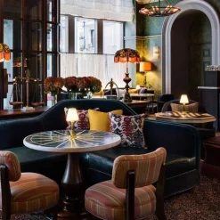 Moderne Stoff-Tischlampe – Stilvolles, sanftes Nachtlicht