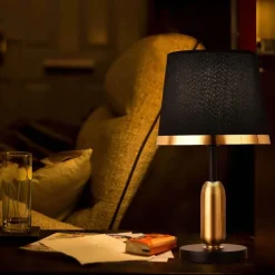 Moderne Tischlampe – Stilvolle Beleuchtung für die Inneneinrichtung