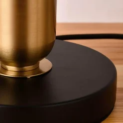 Moderne Tischlampe – Stilvolle Beleuchtung für die Inneneinrichtung