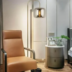 Moderne Windrad-Stehlampe – Dekorative Beleuchtungsvorrichtung