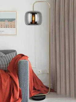 Moderne Windrad-Stehlampe – Dekorative Beleuchtungsvorrichtung