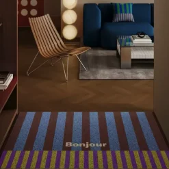 Moderner Beistelltisch aus Holz – Stilvolle Akzentmöbel