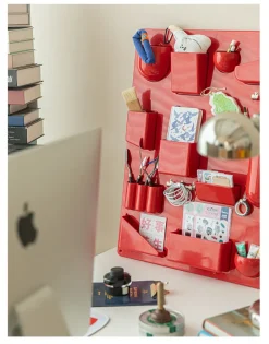 Moderner Beistelltisch aus Holz – Stilvolle Akzentmöbel