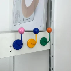 Moderner Beistelltisch aus Holz – Stilvolle Akzentmöbel