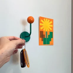 Moderner Beistelltisch aus Holz – Stilvolle Akzentmöbel