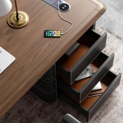 Moderner Büroschreibtisch – Stilvoller Arbeitsplatz