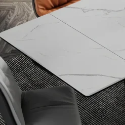 Moderner Esstisch aus Holz – lässig-elegantes Design