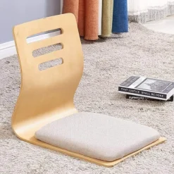Moderner japanischer Stuhl aus Sperrholz ohne Beine – Zeitgenössisches Möbeldesign