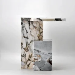 Moderner Marmor-Beistelltisch – Elegantes Akzentmöbel