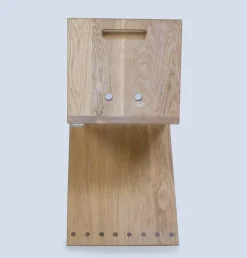 Moderner Zig Zag Stuhl – Stilvolles Sitzmöbel