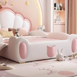 Märchenprinzessin Kinderbett aus Holz – Magisches Spielbettgestell