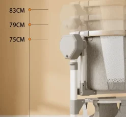 Multifunktionales Babybett mit intelligenter Fernbedienung am Bett