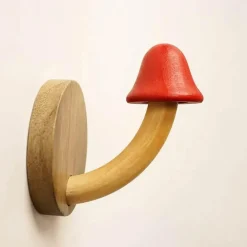 Mystic Mushroom Wandaufhänger - Kleiderständer aus Holz