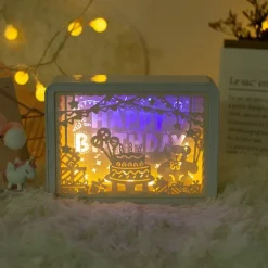 Nachtlampe aus Papierschnitzereien – Dekorative Stimmungsbeleuchtung