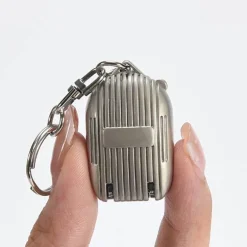 Nagelknipser im Taschenformat als Schlüsselanhänger – einfaches Maniküre-Werkzeug