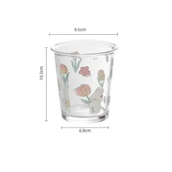 Niedliche Glastasse mit Bär und Kaninchen – buntes Trinkgeschirr für Tee und Kaffee