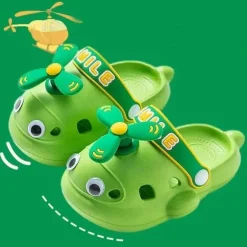 Niedliche Hubschrauber-Hausschuhe für Kinder – weiche Plüsch-Hausschuhe