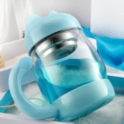 Niedliche Katzen-Glastasse mit Teefilter – Trinkgeschirr für Katzenliebhaber