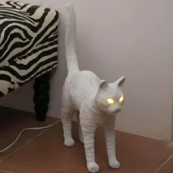 Nordic Cat Table Lamp - Decorative Resin Lighting Fixture