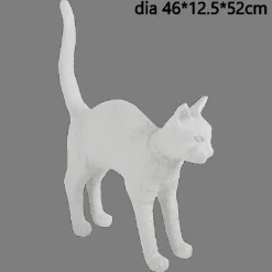 Nordic Cat Table Lamp - Decorative Resin Lighting Fixture