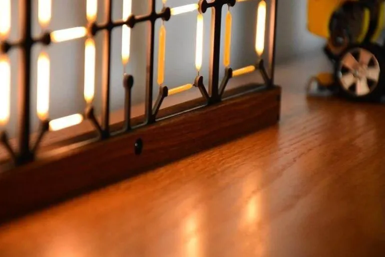 Nordic Double-Sided LED Clock - Modern Design Timepiece