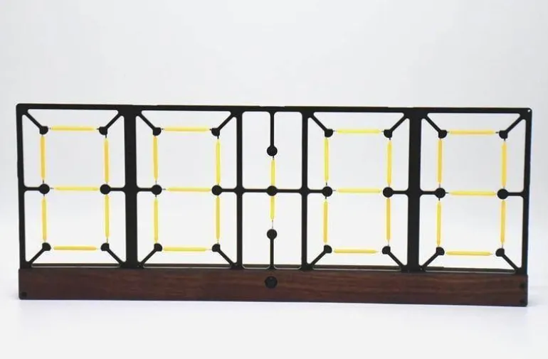 Nordic Double-Sided LED Clock - Modern Design Timepiece