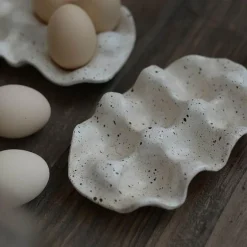 NORDIC RESIN EGG STORAGE TRAY - Stilvoller Eier-Organizer