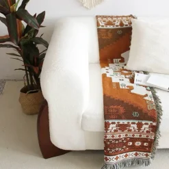 Nordische Überwurfdecke – gemütlicher Sofa-Bettbezug als Wohnzimmerdekoration