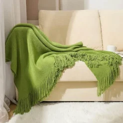 Nordische Strickdecke – Sofadekor aus weicher Wollmischung