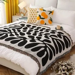 Nordische Strickdecke für draußen – gemütliche Camping-Picknickmatte