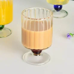 Nordische Weingläser mit geriffelten Perlen – Elegante Vintage-Trinkbecher